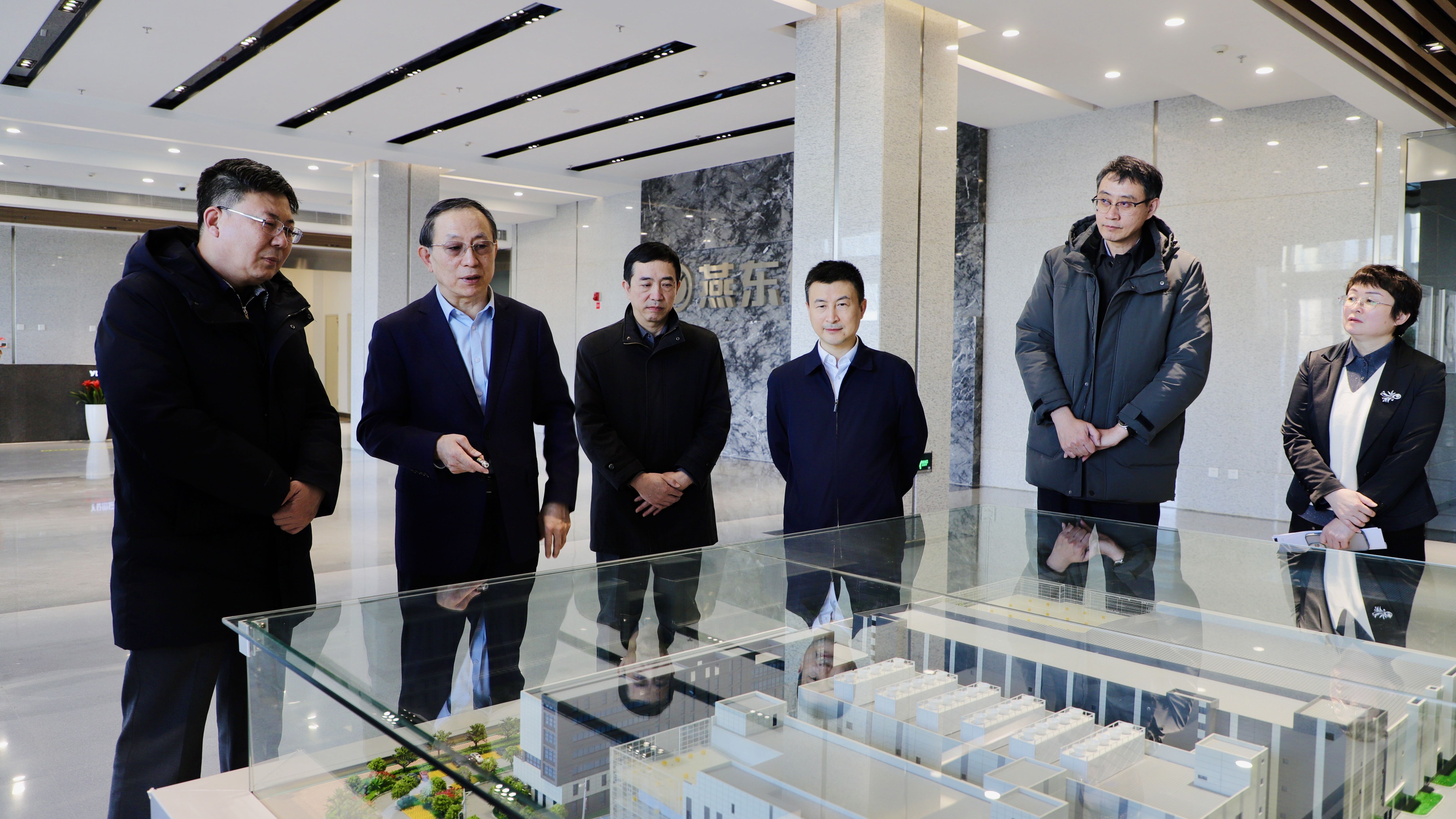 共建产教育人新模式，持续塑造发展新动能 ——北京市教委领导到bb贝博中国官网调研指导校企合作工作